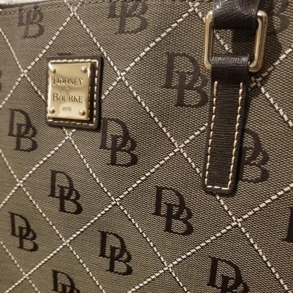 Dooney & Bourke Willa Zip Large Satchel Bag NWT - Picture 3 of 14